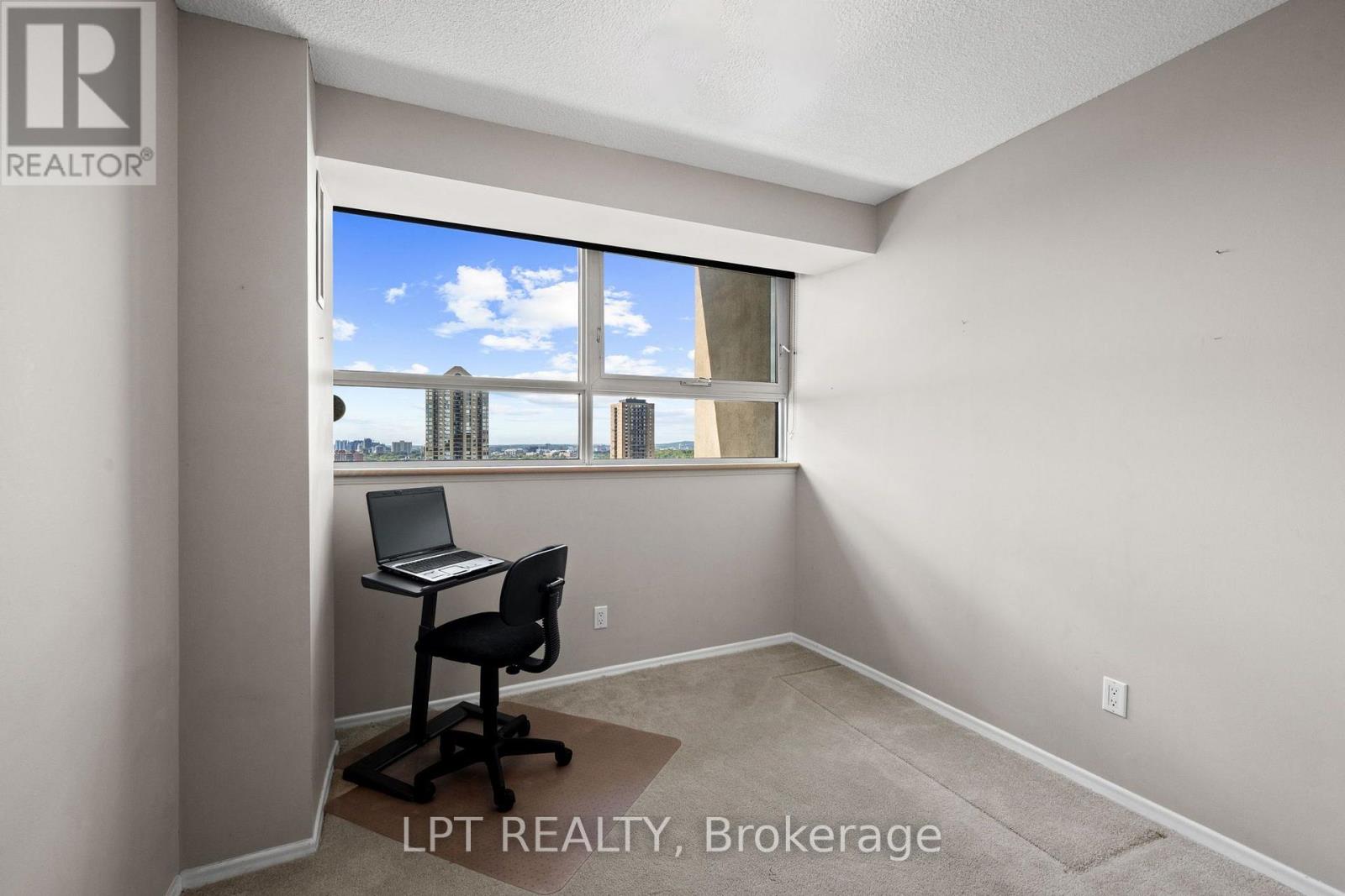 #PH5 555 BRITTANY DRIVE - 29