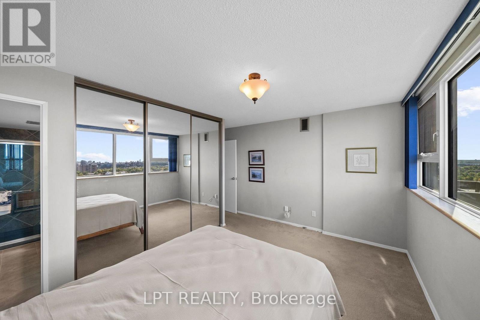 #PH5 555 BRITTANY DRIVE - Image 33