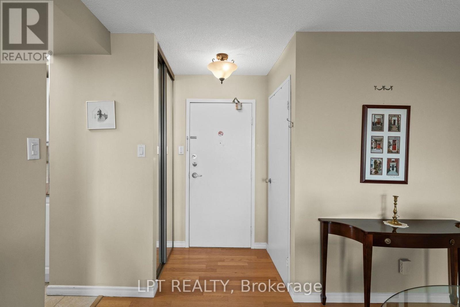 #PH5 555 BRITTANY DRIVE - 8