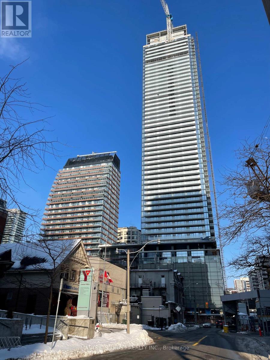 Photo of 501 Yonge Street