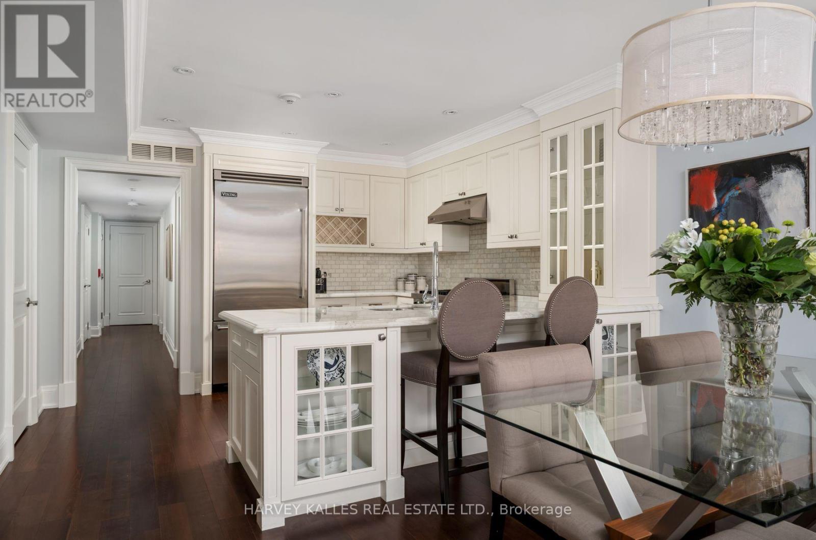 #2D 319 LONSDALE ROAD N - Image 12