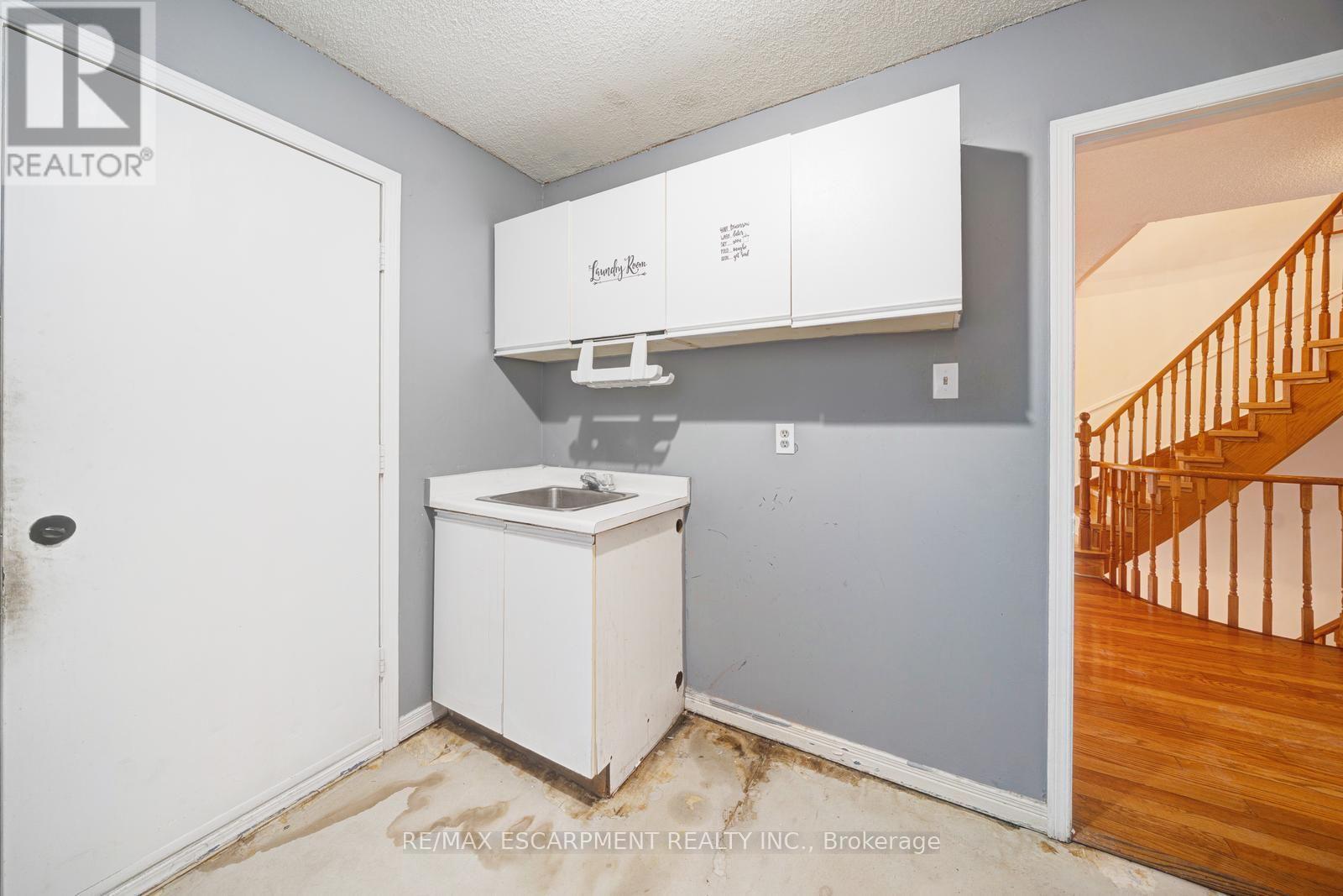 2081 LYNN HEIGHTS DRIVE - 17