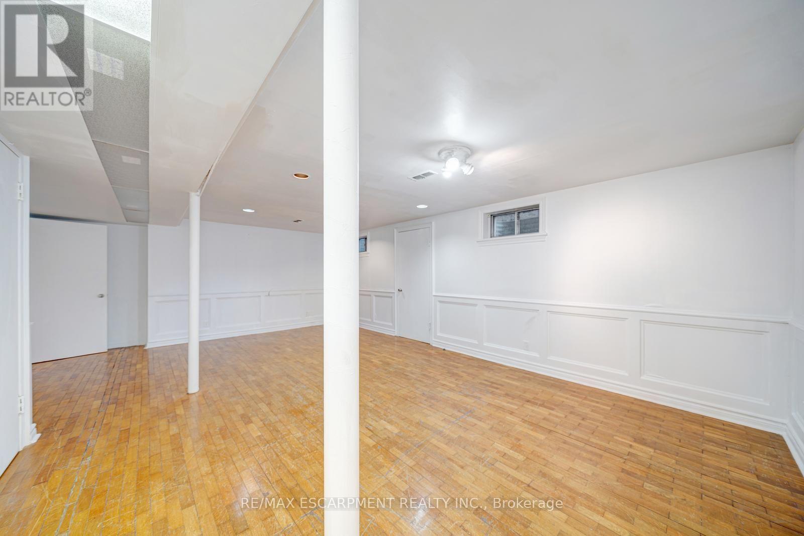 2081 LYNN HEIGHTS DRIVE - 35