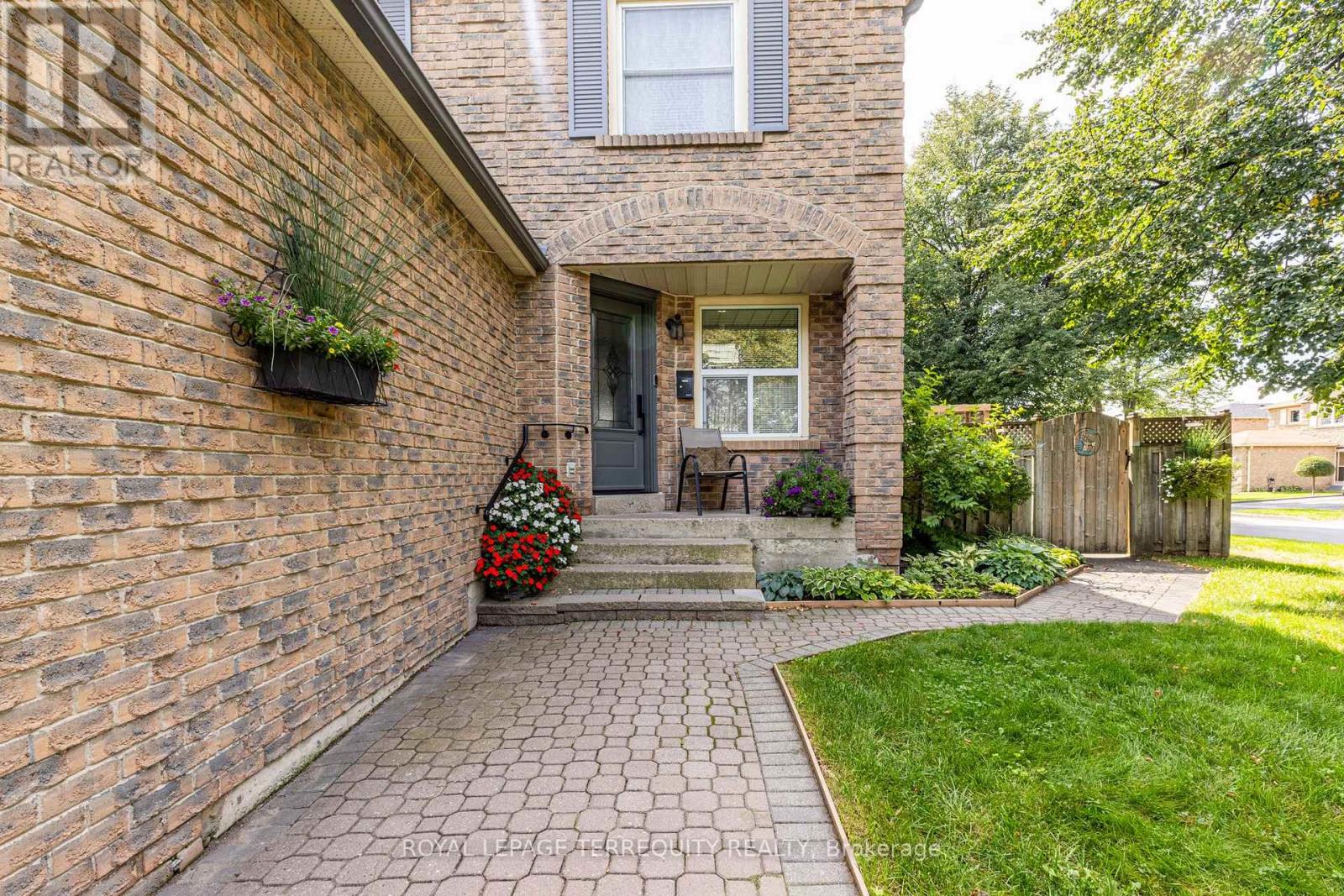 182 CHATFIELD DRIVE, Ajax (Central West) — photo 2