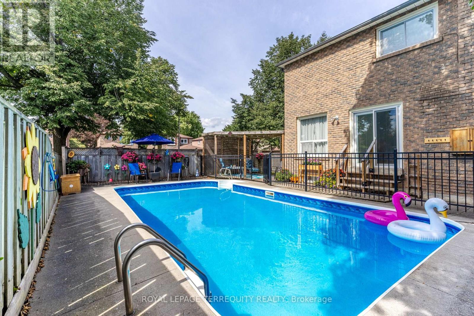 182 Chatfield Drive, Ajax, ON photo 34
