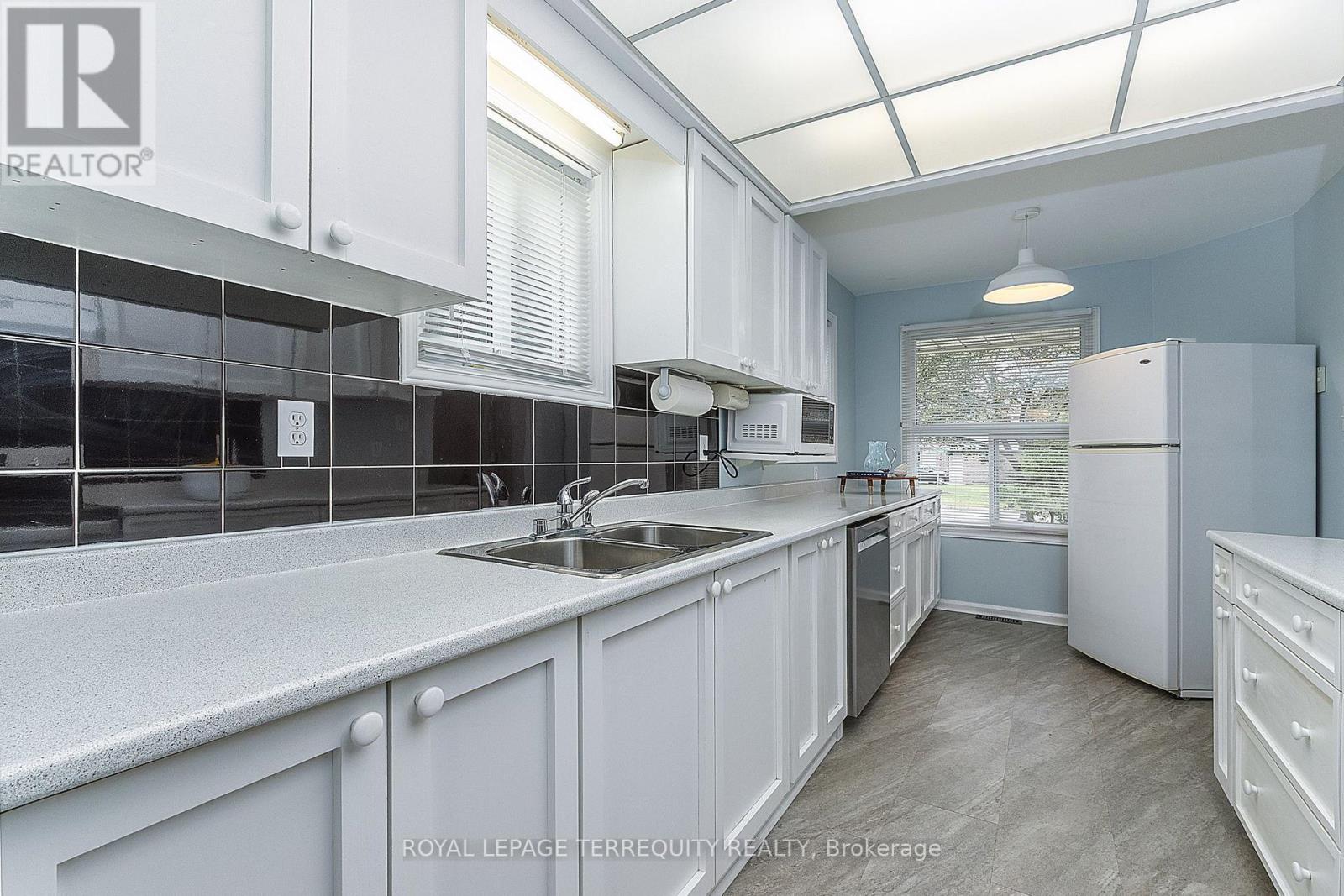 182 CHATFIELD DRIVE, Ajax (Central West) — photo 5