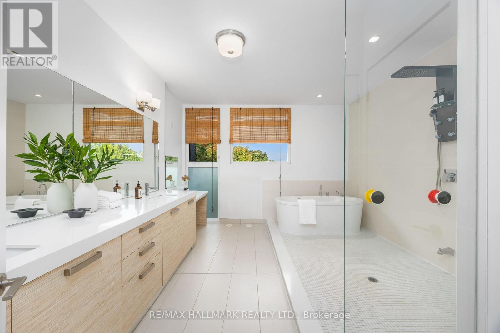 68 BOULTON AVENUE - 16