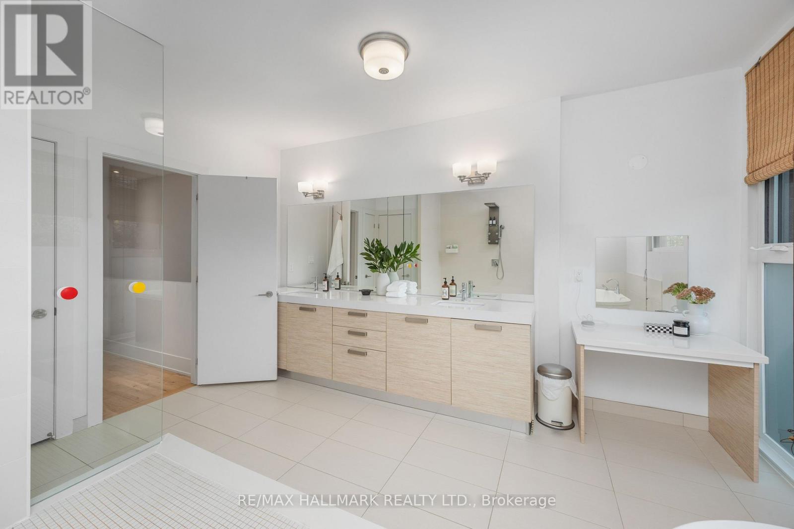 68 BOULTON AVENUE - 18