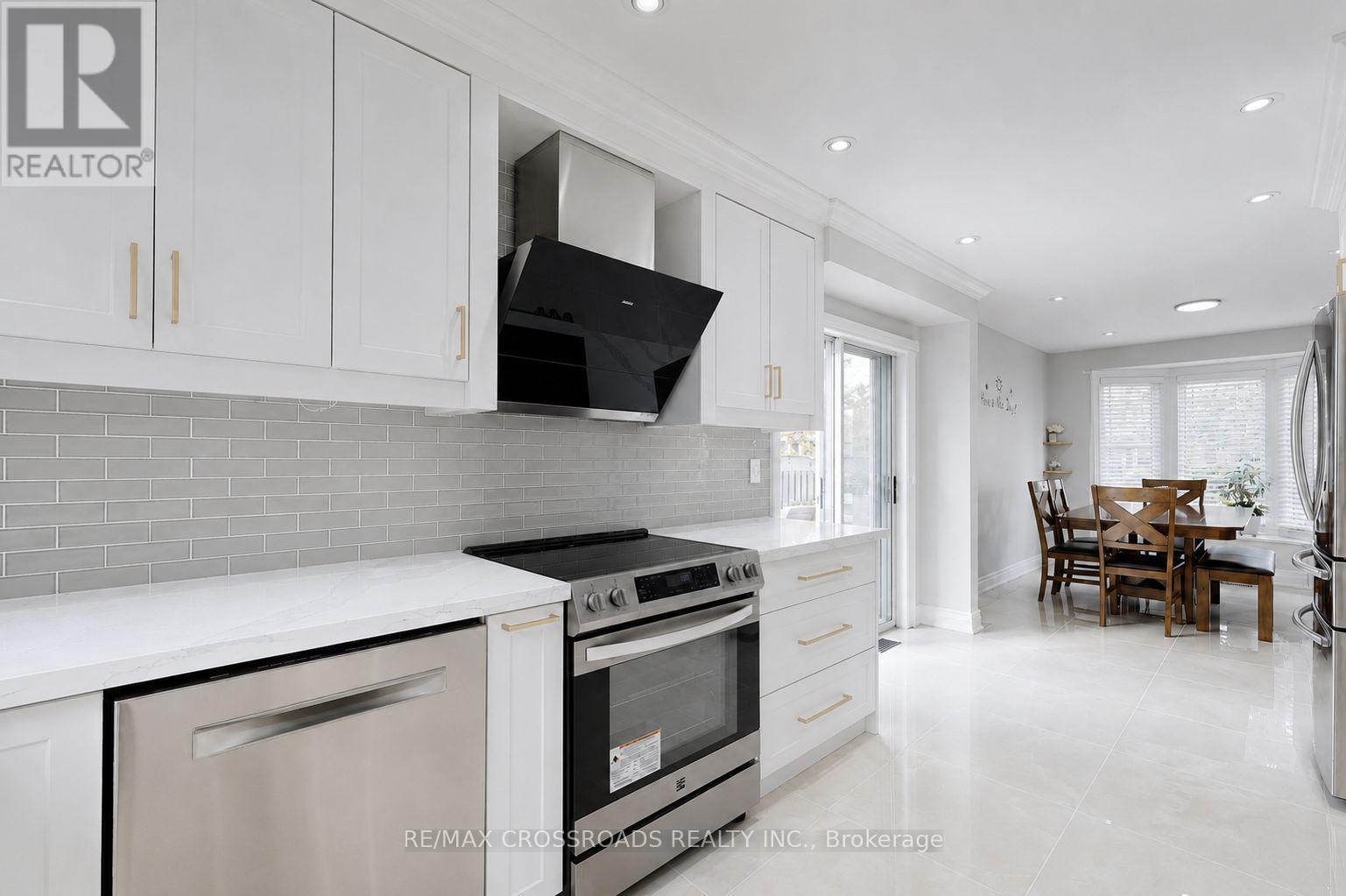 49 KING LOUIS CRESCENT - Image 12
