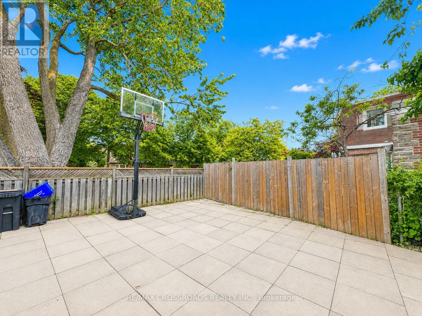 49 KING LOUIS CRESCENT - Image 40