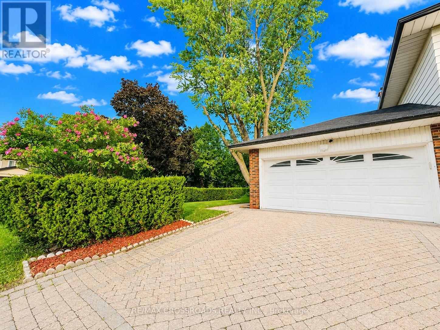 49 KING LOUIS CRESCENT - Image 43