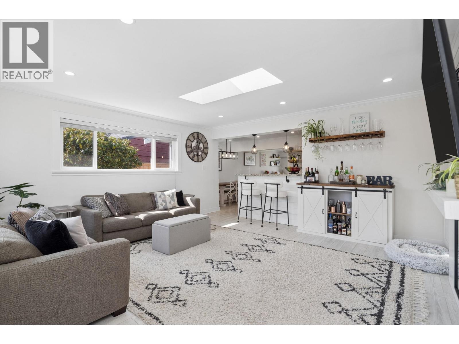 5245 MAPLE CRESCENT, Delta