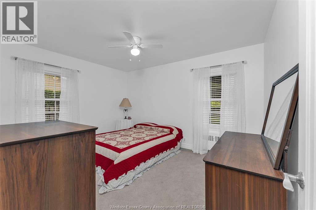 2494 BUCKINGHAM - 16