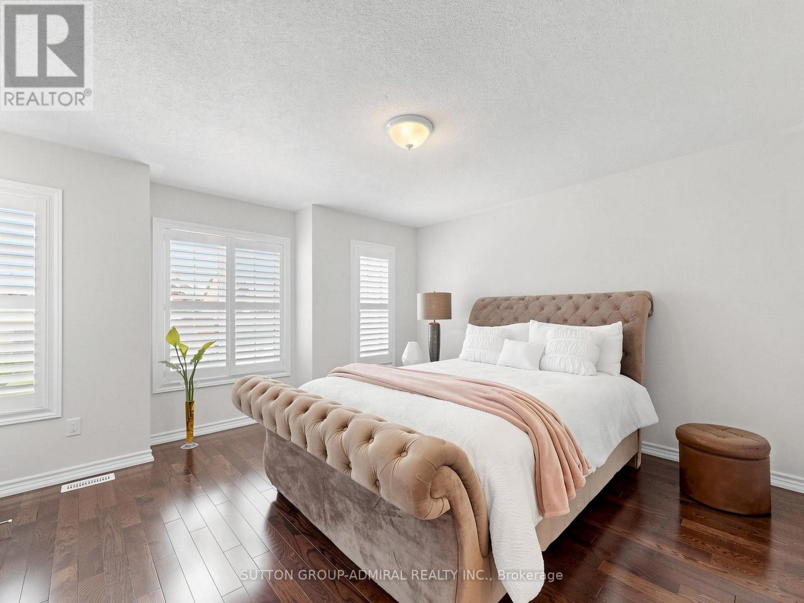 1311 HUNTER STREET - Image 24
