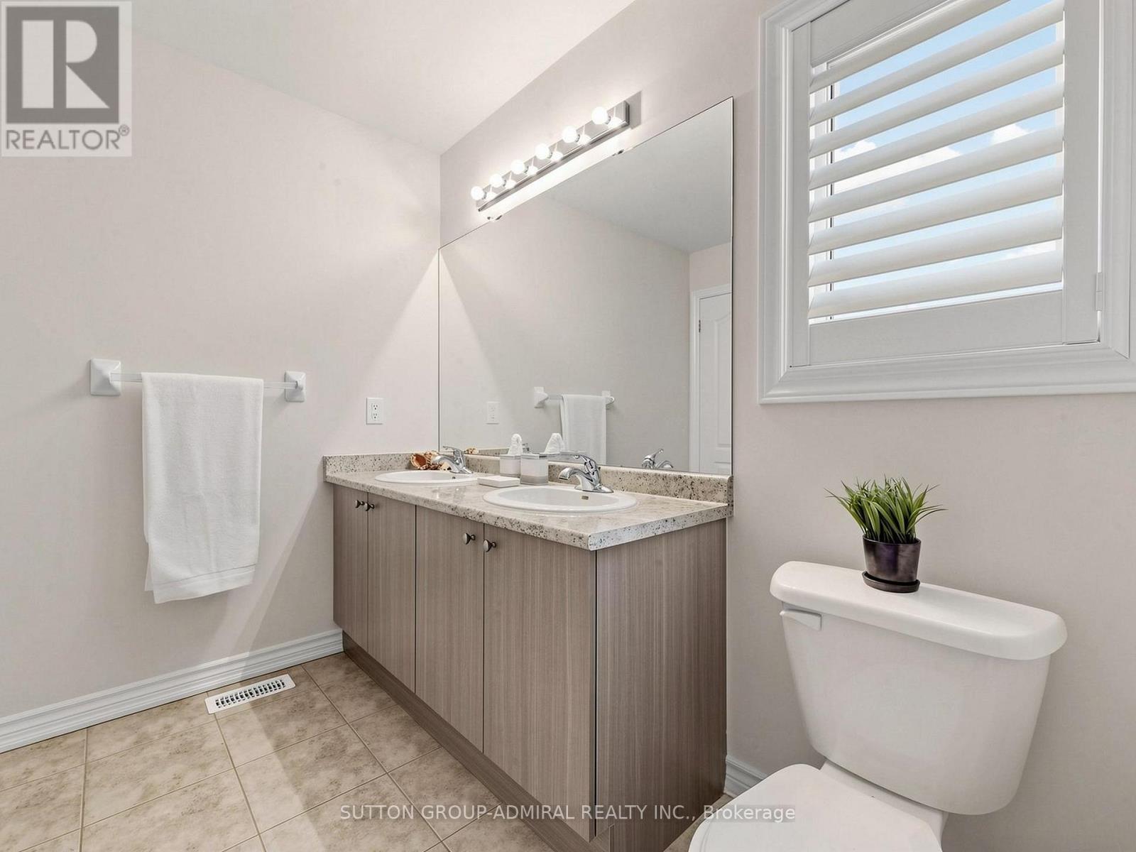 1311 HUNTER STREET - Image 30
