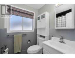 15 Wilde Place, Barrie, ON L4N4W6 Photo 9