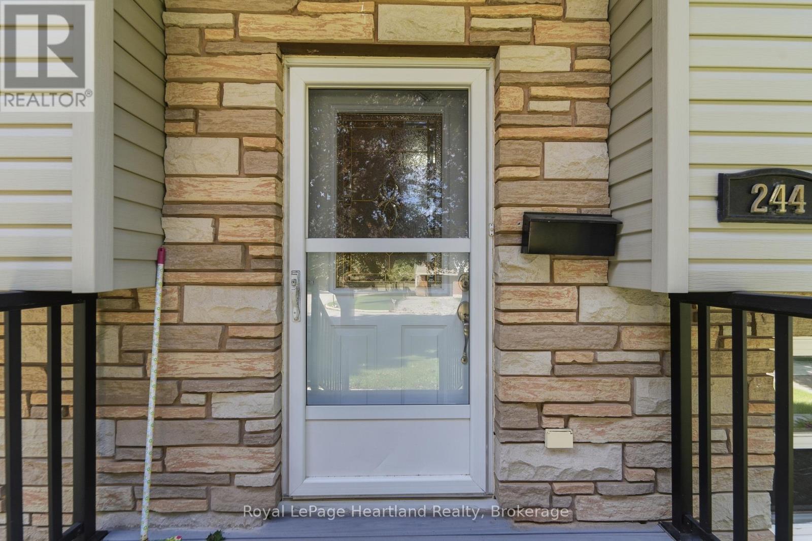 244 DAWNROSE DRIVE, Goderich (Goderich (Town)) — photo 5