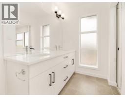 714 Violet Place W - photo 15