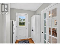 128 North Point Road thumbnail 12