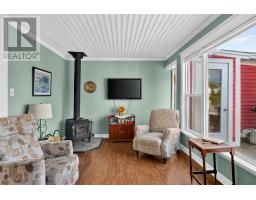128 North Point Road thumbnail 22