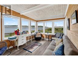 128 North Point Road thumbnail 23
