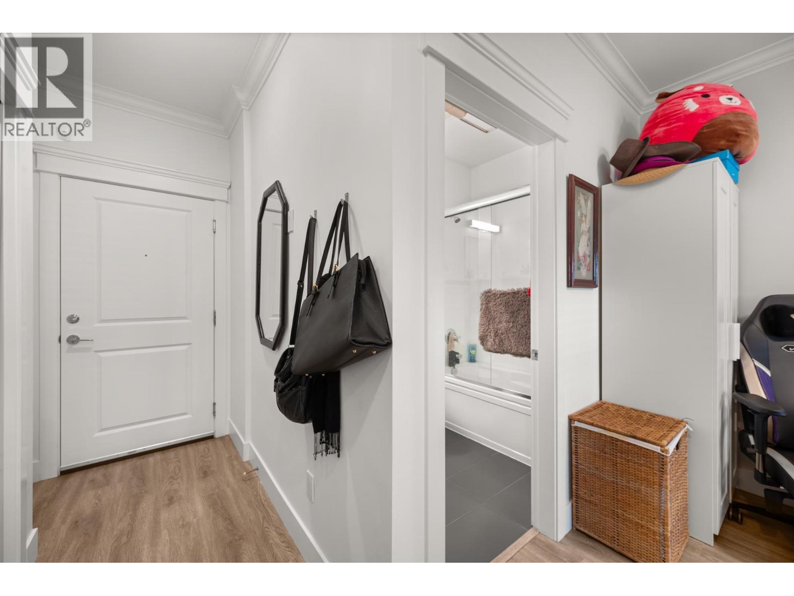 206 2389 HAWTHORNE AVENUE, Port Coquitlam