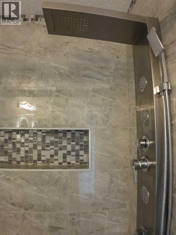 78 Crystal Shores Heights - 21