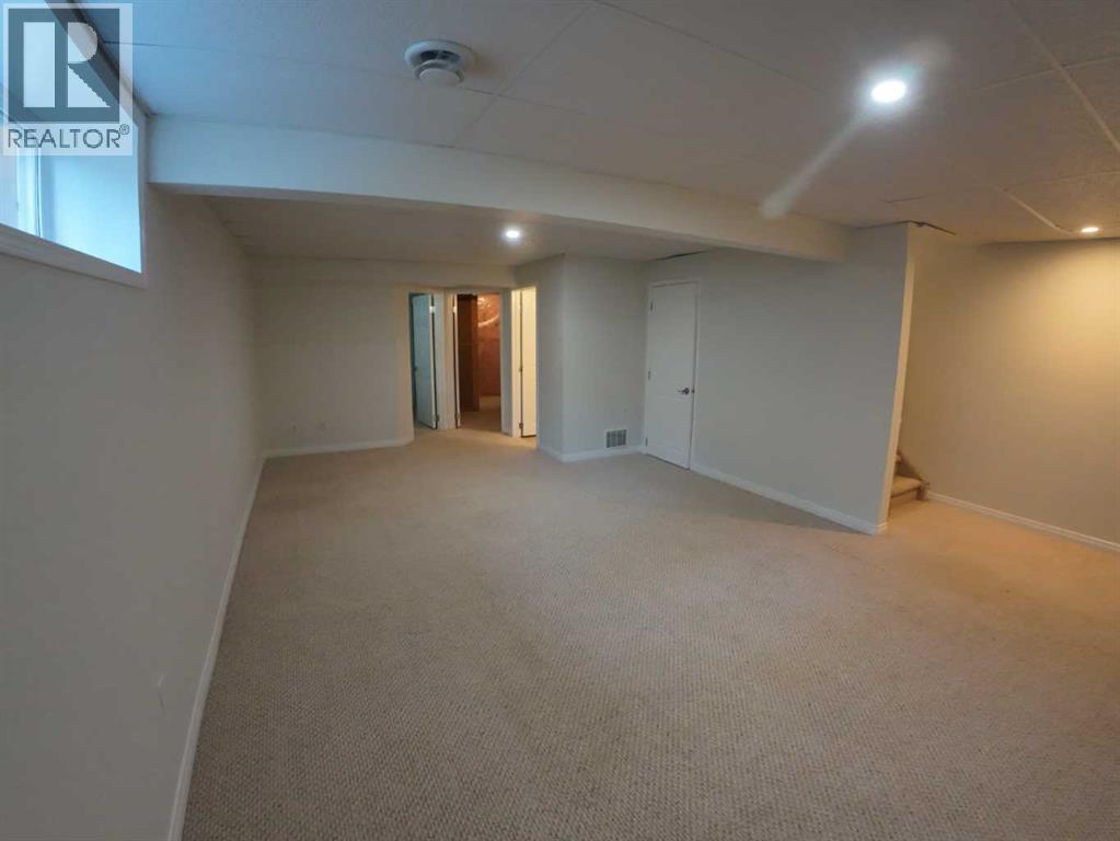 78 Crystal Shores Heights - 31