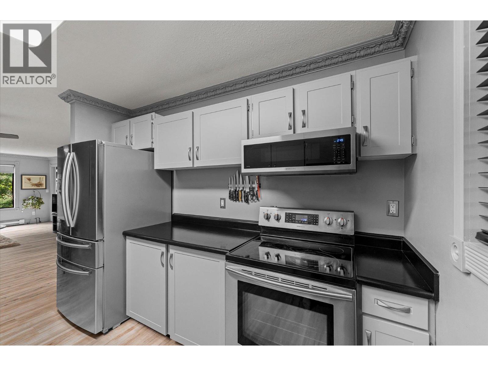 #106 1903 Lindahl Street - Image 8