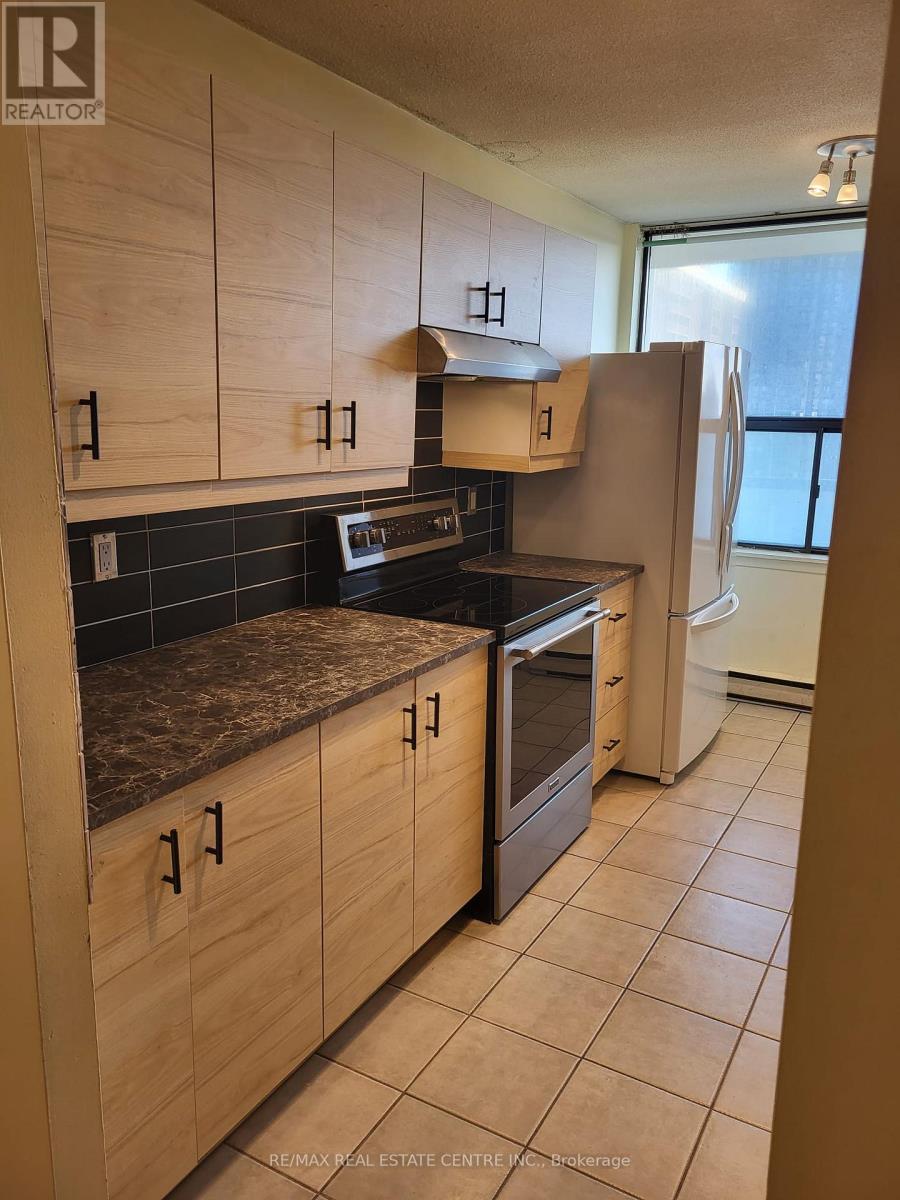1202 - 17 KNIGHTSBRIDGE ROAD, Brampton (Queen Street Corridor) — photo 7