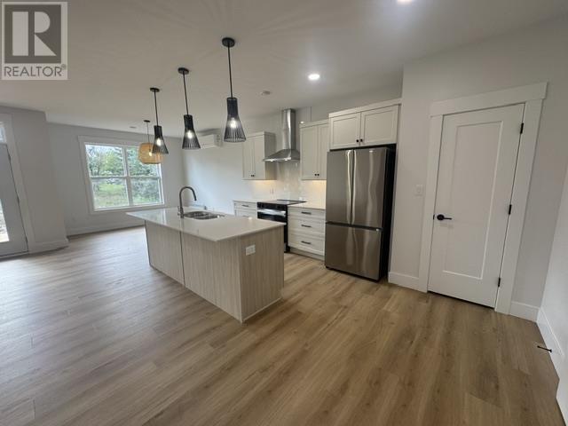 14 Norman Drive, East Royalty — photo 8