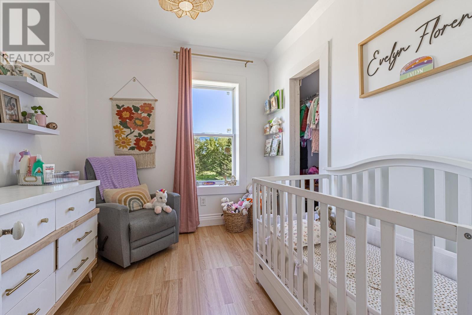 34 LITTLE Street - 18