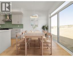 738 Violet Place W - photo 4