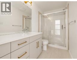 738 Violet Place W - photo 12