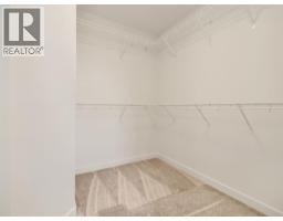 738 Violet Place W - photo 13