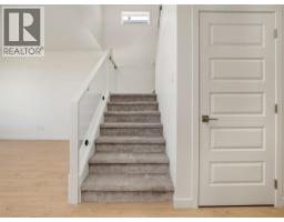 738 Violet Place W - photo 8
