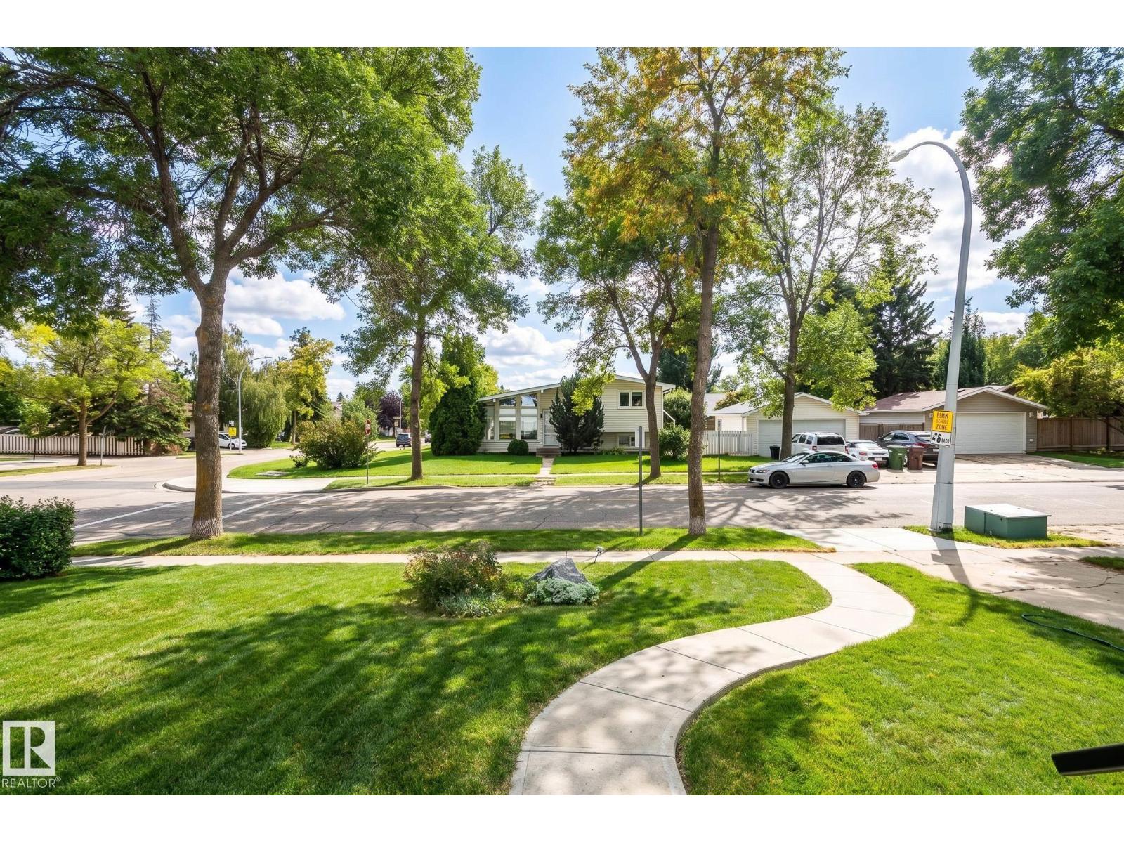 2 LESTER CR, Lacombe Park, St. Albert photo 4