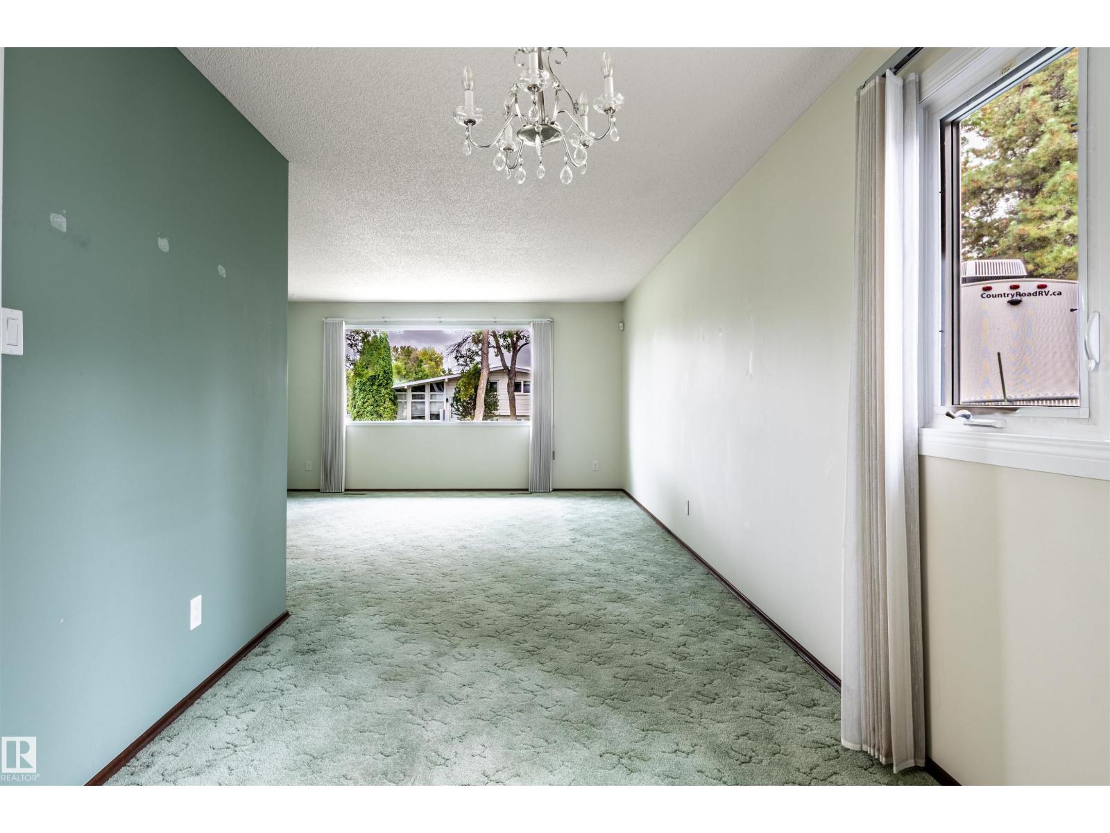 2 Lester Cr, Lacombe Park — photo 14 of 30