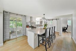 Family room - 37 St Joseph Boulevard, St Malo, MB R0A1T0 Photo 9