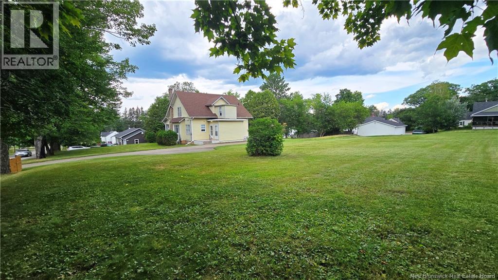 14 Spring Street, Petitcodiac — photo 4