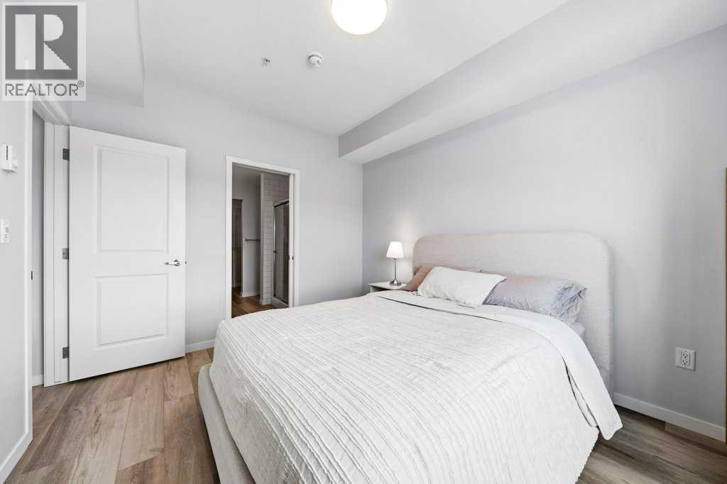 #1308 33 Carringham Gate NW - Image 16