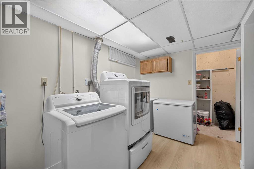 4604 29 Avenue NW - 25