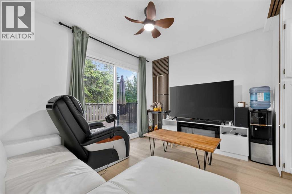 4604 29 Avenue NW - 14