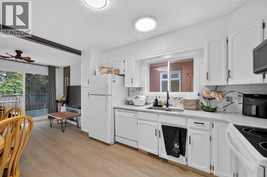 4604 29 Avenue NW - 5