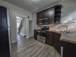 447 12th Street, Brandon, MB R7A4P9 Photo 12