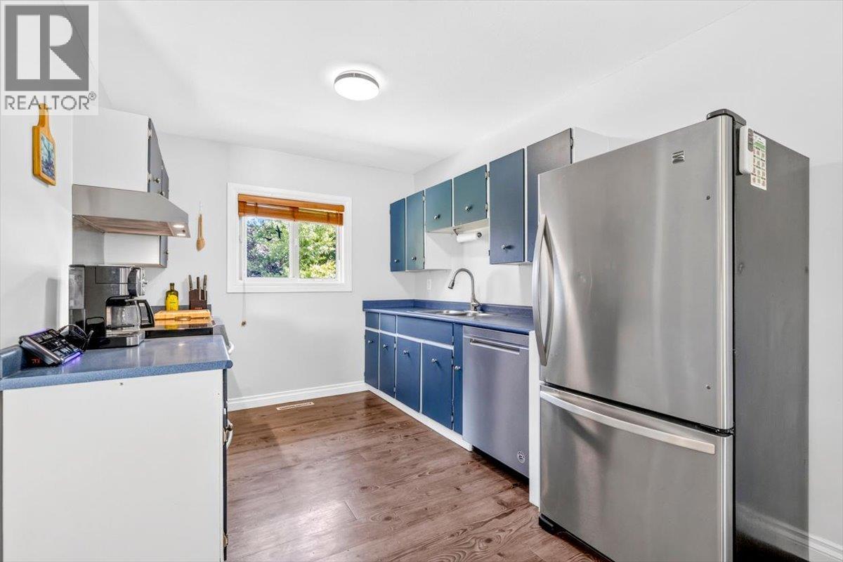 4 Ridgemont Avenue - 15