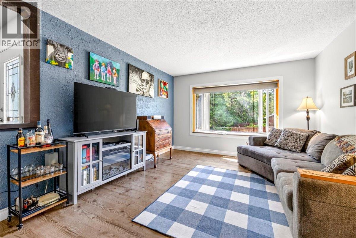 4 Ridgemont Avenue - Image 25