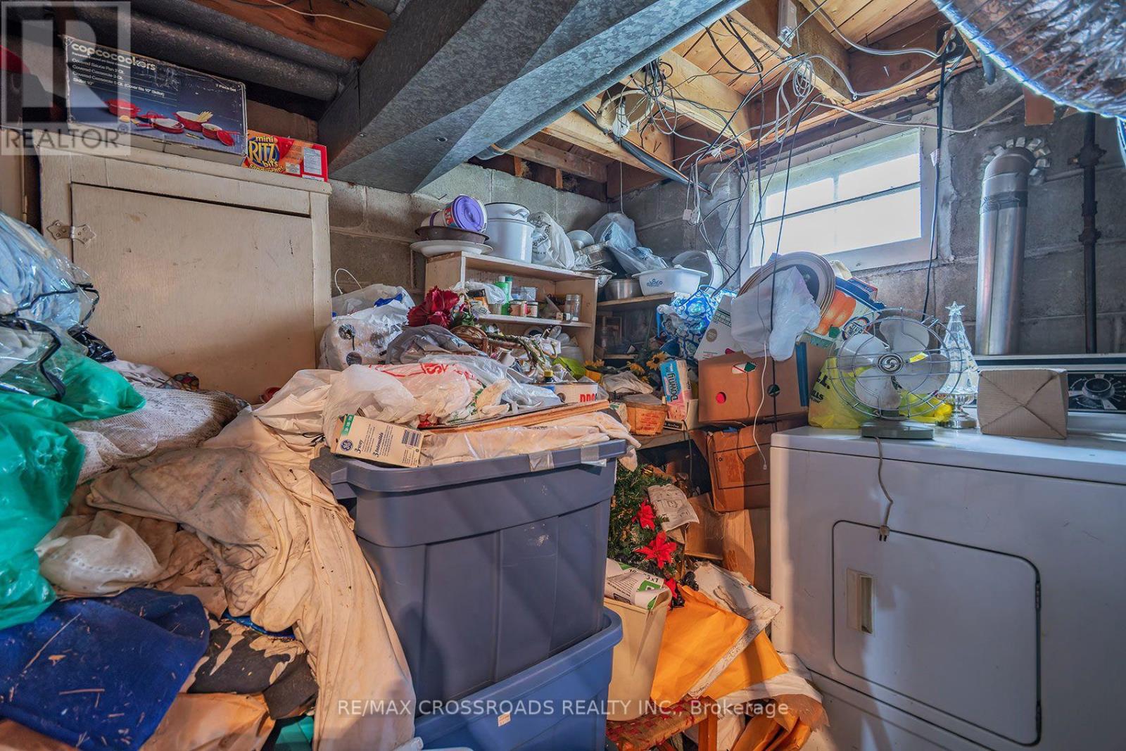 1028 KENNEDY ROAD - 35