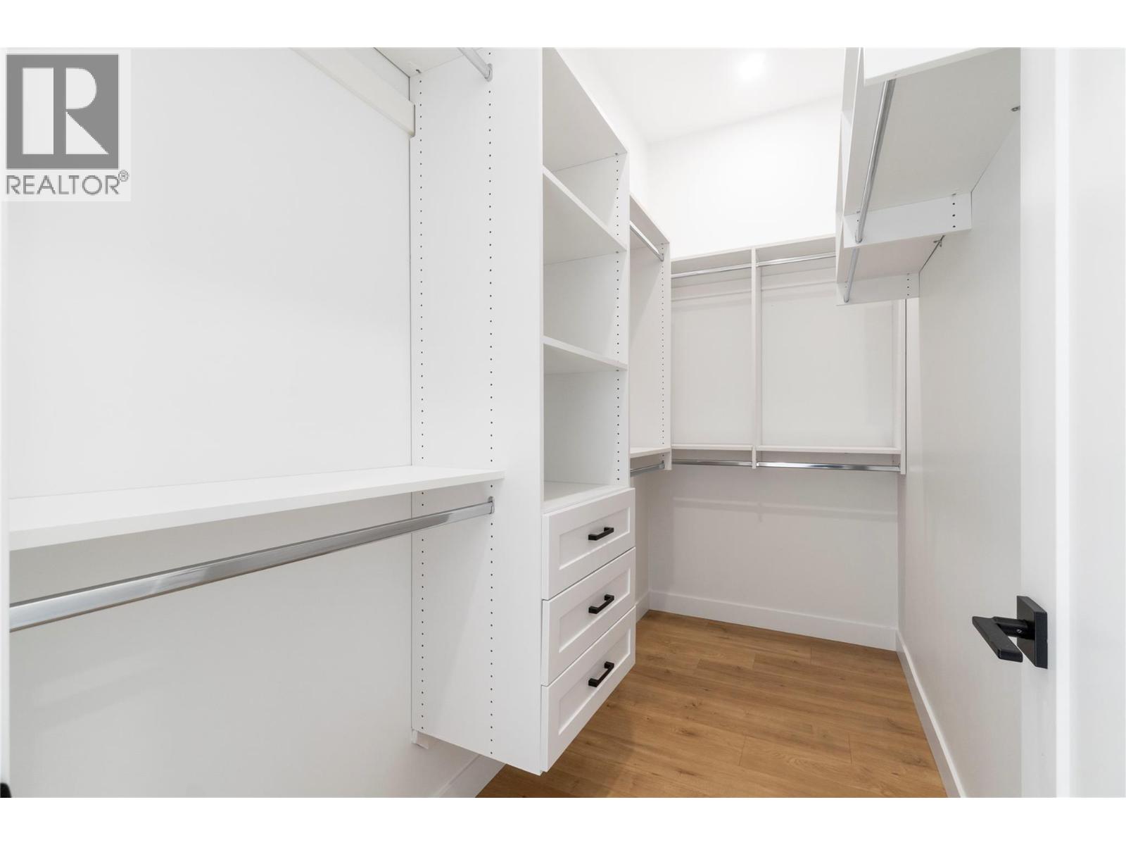 6900 42 Street NE - Image 20