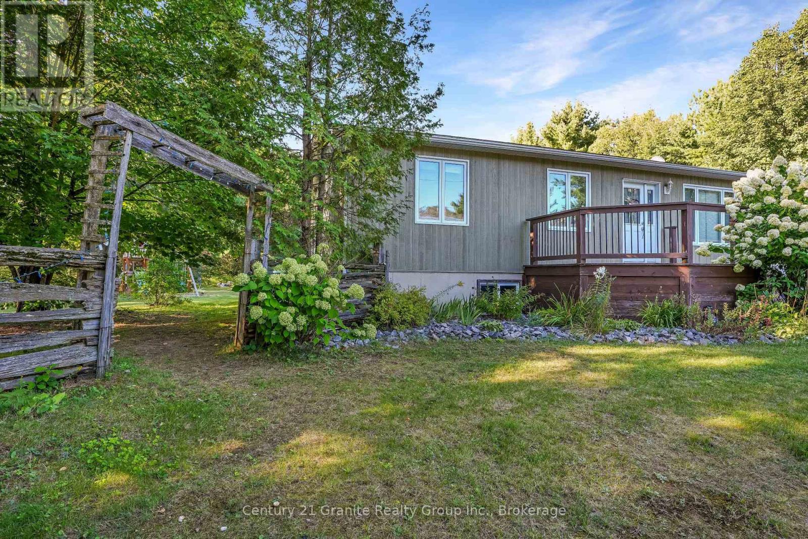 528 SOUTH BAPTISTE LAKE ROAD - 26